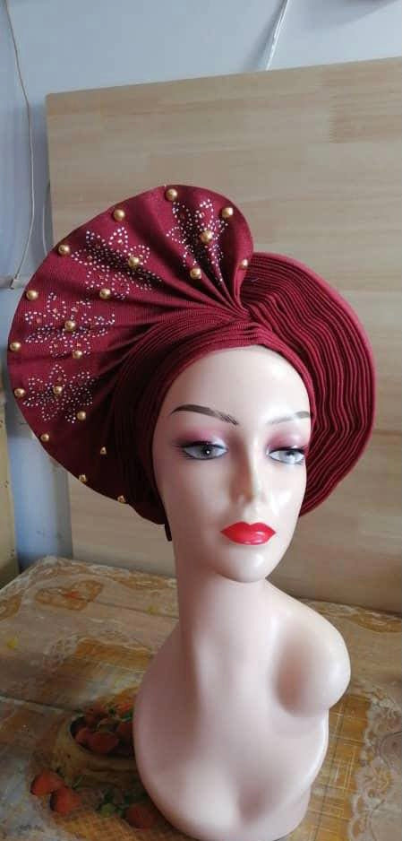 Auto gele Head tie