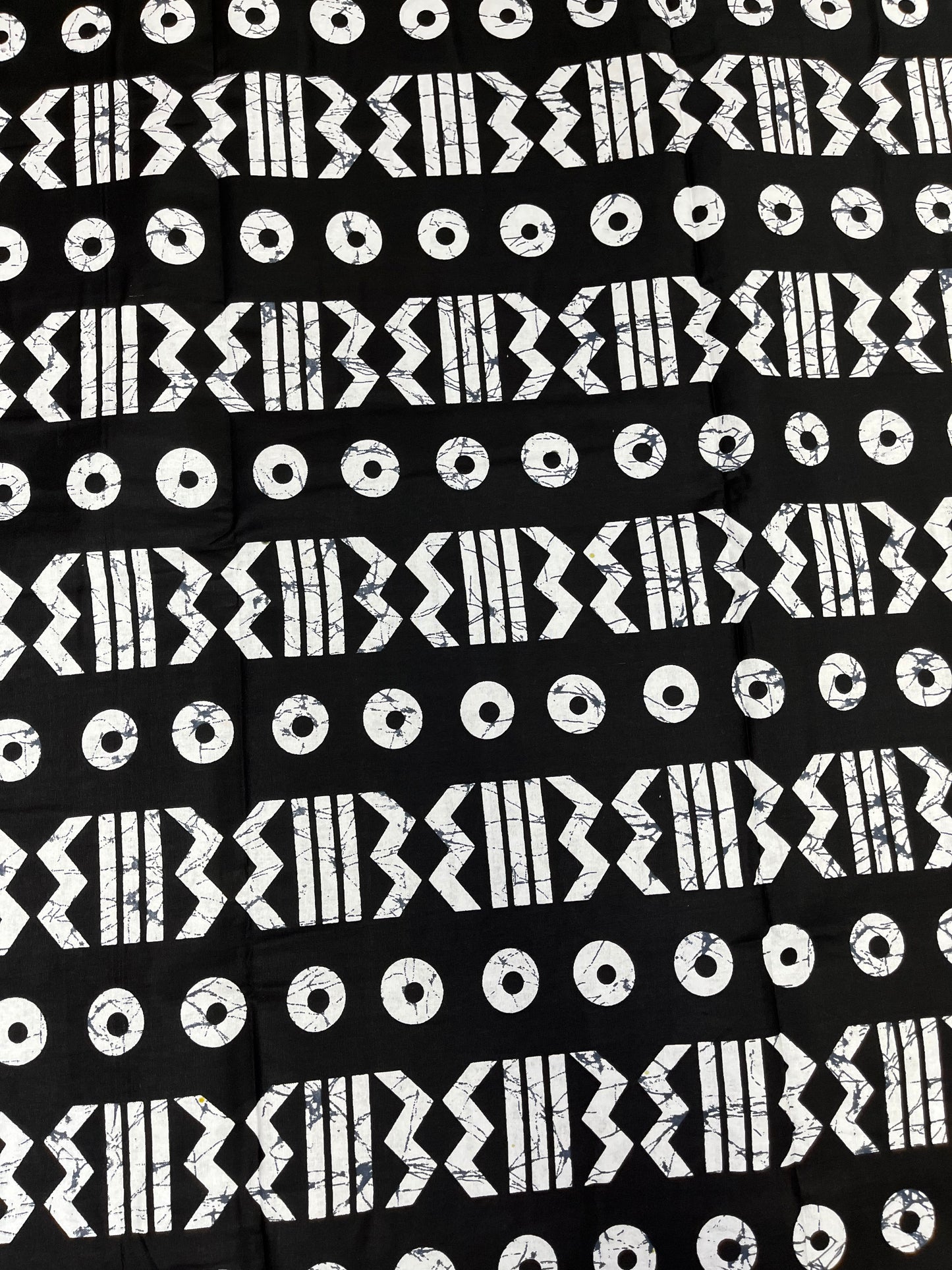 Bold Black & White African Print – Geometric Block Pattern